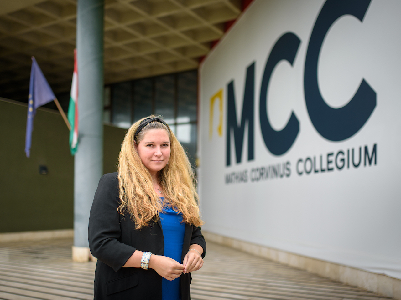 Segítőkből harcosok