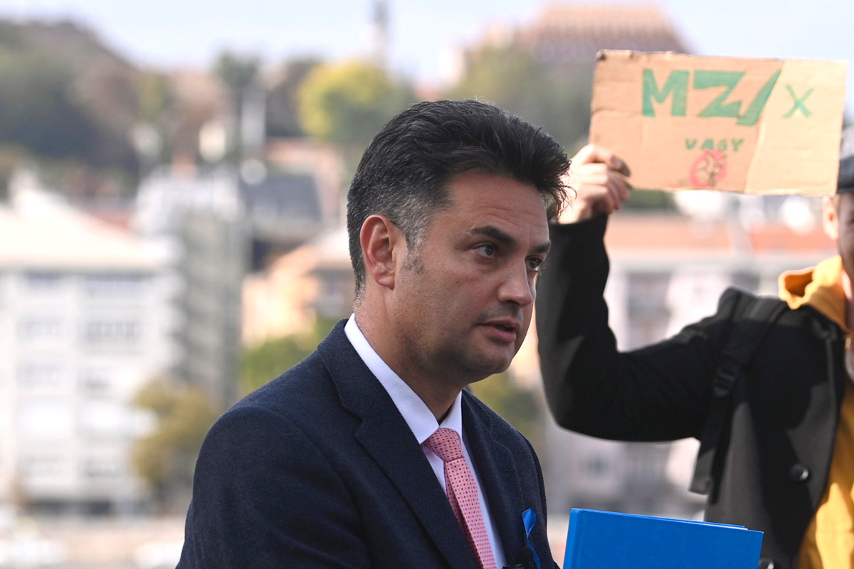 Márki-Zay kihúzná a talajt több mint egymillió munkavállaló talpa alól