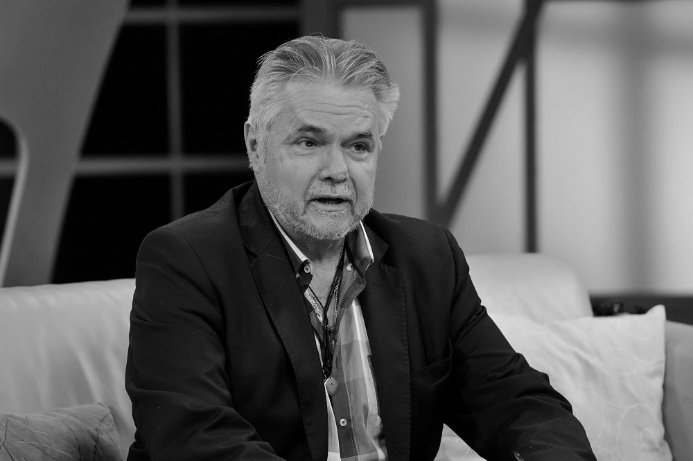 Elhunyt Oszter Sándor