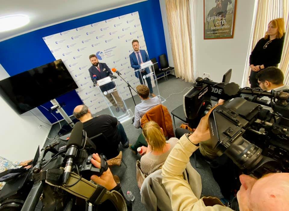 Az Európai Egyesült Államok híveinek irányába lejt a pálya