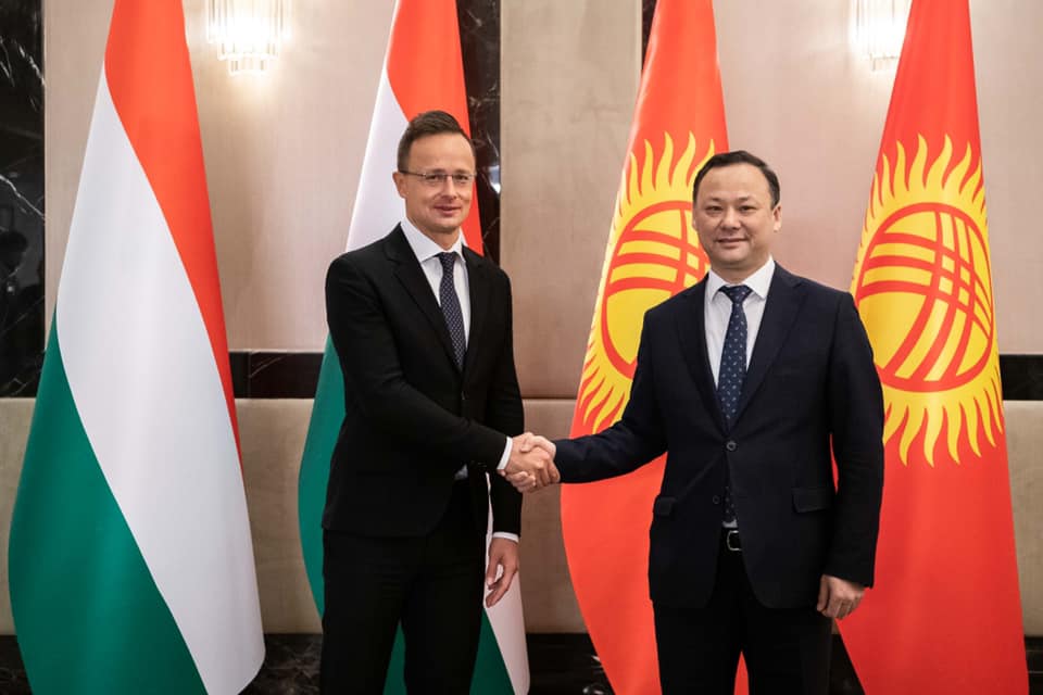 A világgazdasági változások növelik a keleti térségek szerepét