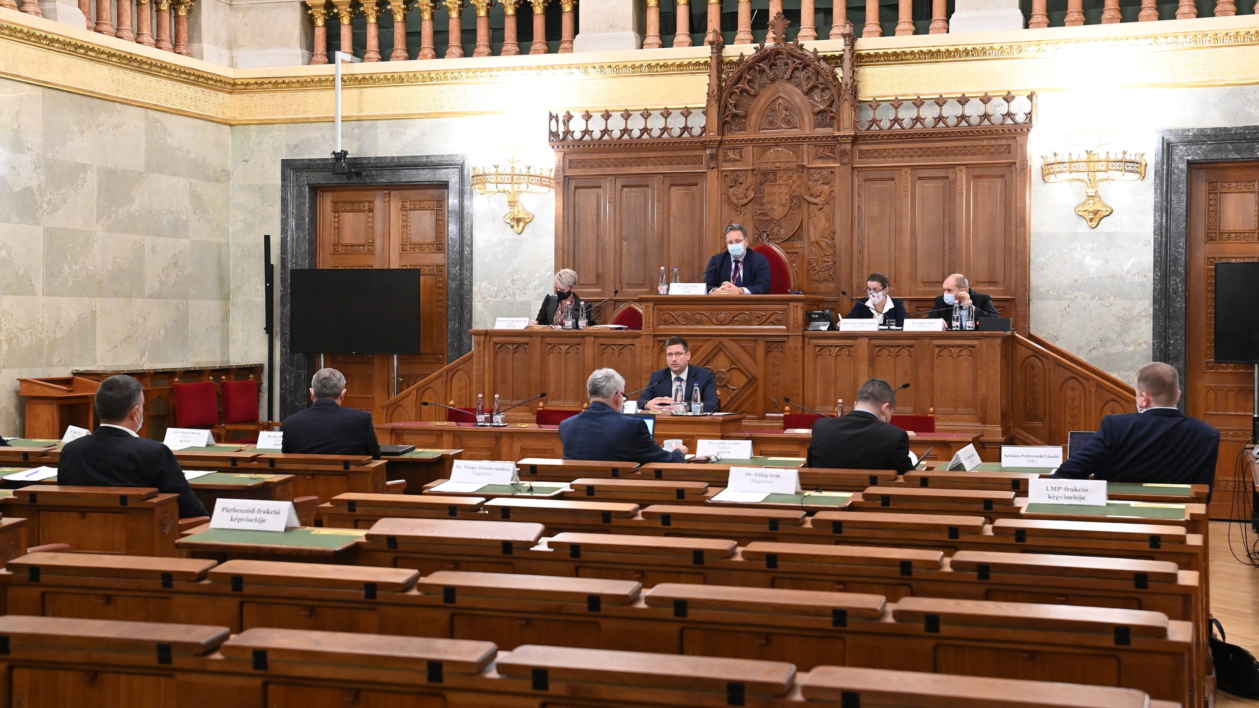 Folynak a tárgyalások az EU-val a hétéves költségvetésről