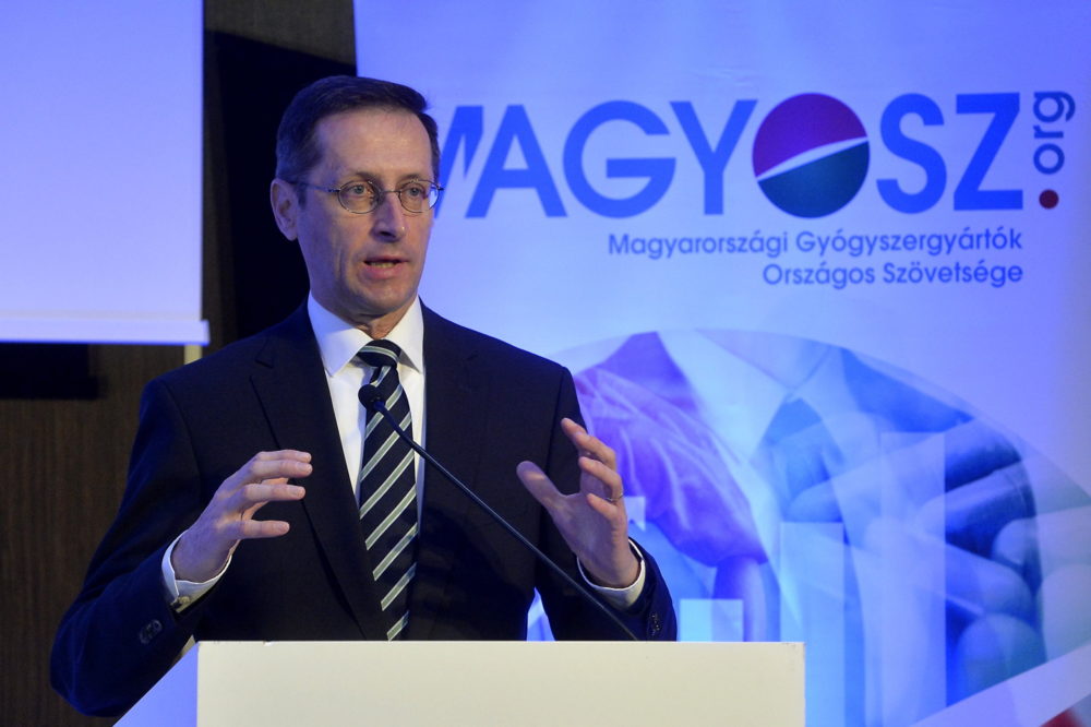 A gyógyszeriparnak kulcsszerepe van a gazdaság újraindításában