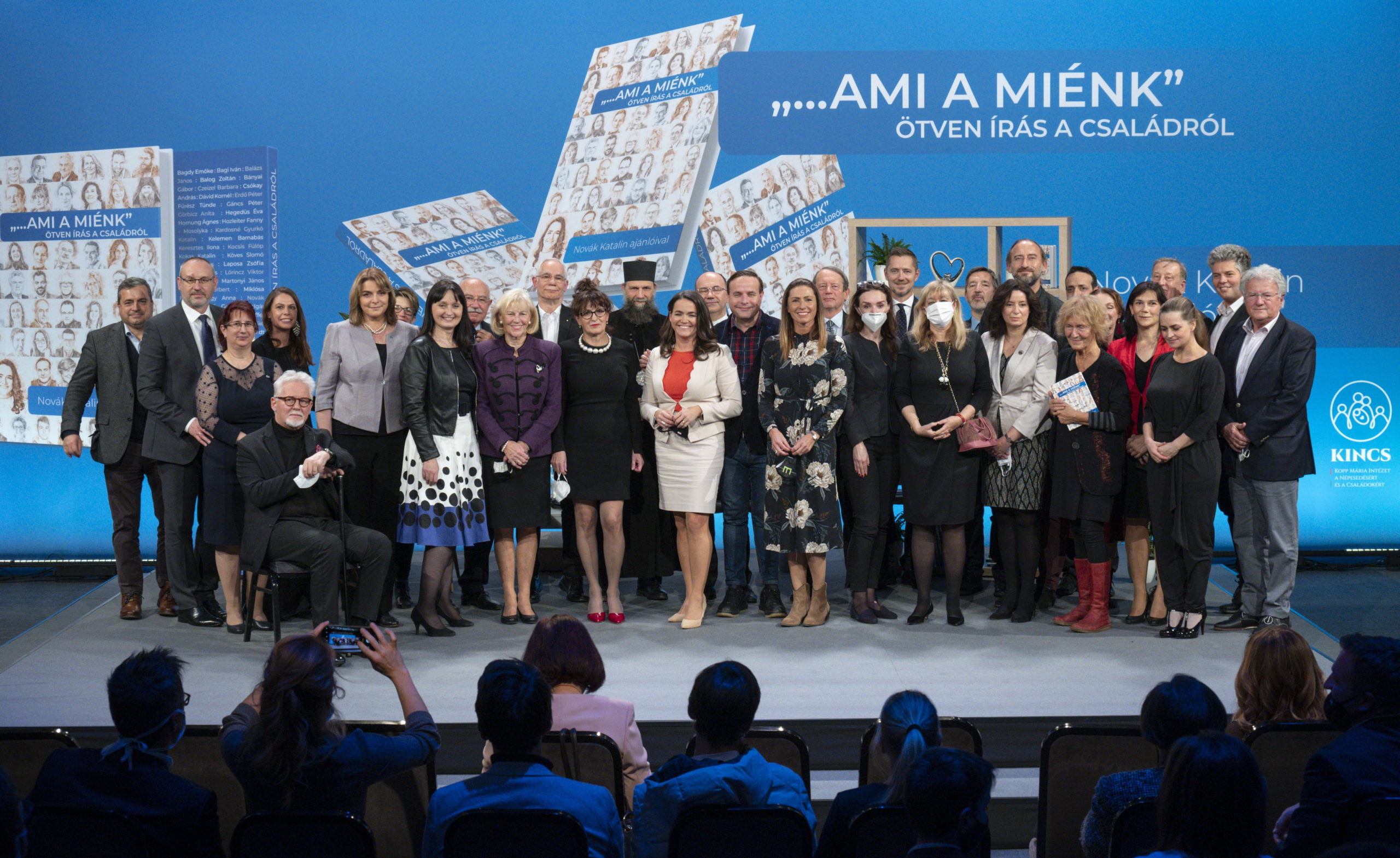 A család fontosságáról szóló kötetet mutattak be