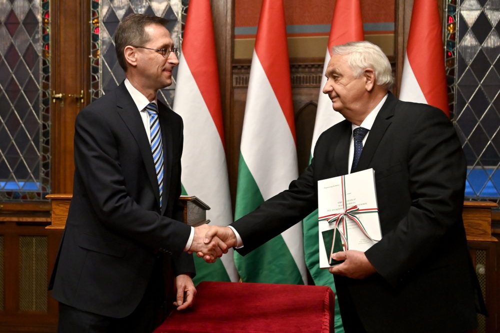 Példát mutat Magyarország költségvetése