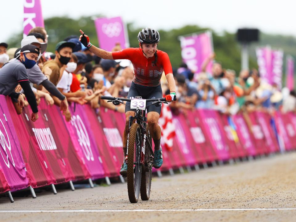 Vas Kata Blanka ezüstérmes terepkerékpárban