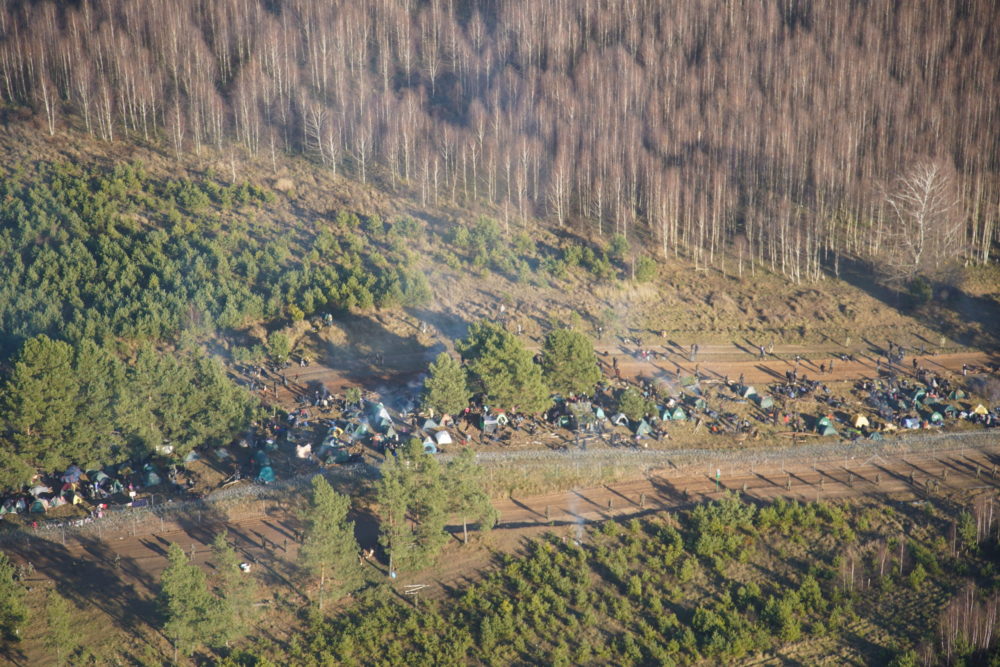 Holtan találtak egy fiatal migránst a lengyel-fehérorosz határon