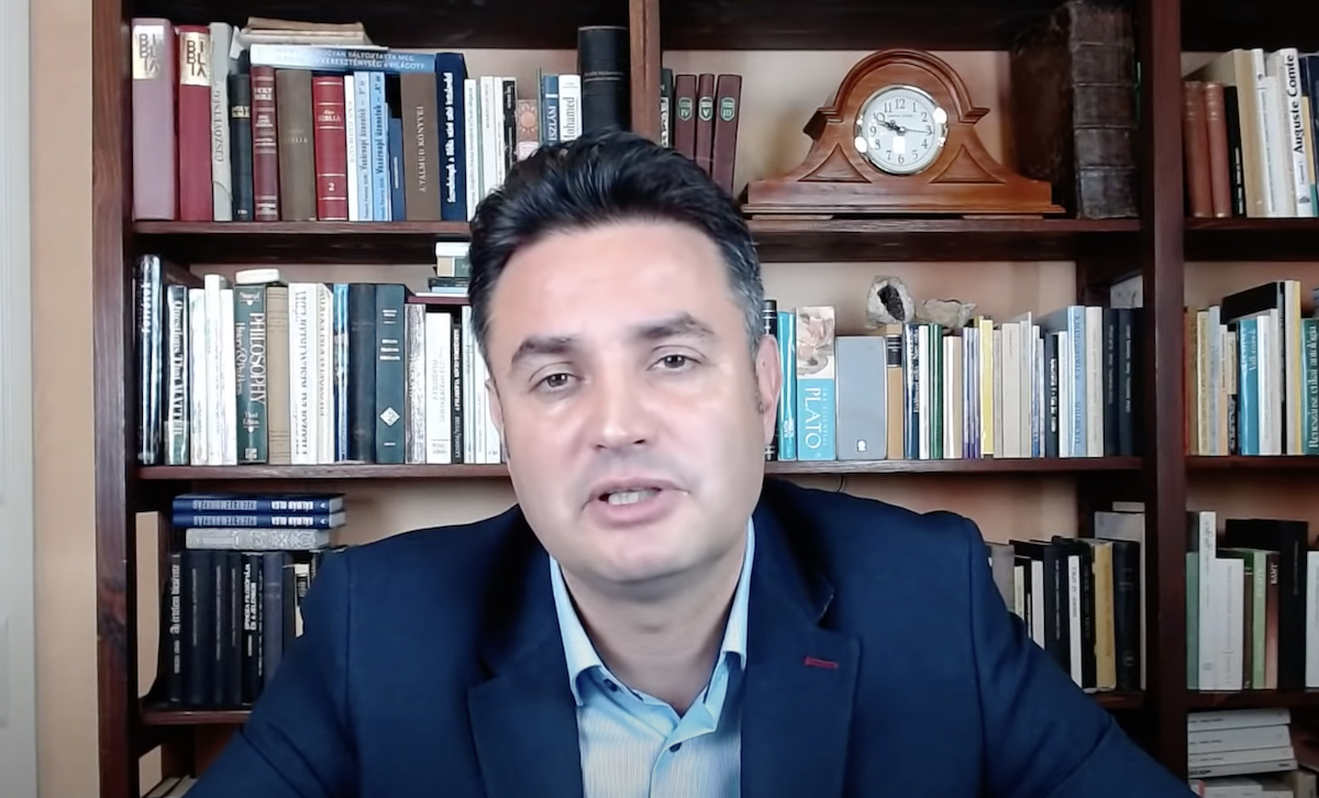 Baloldali össztűz alatt a minimálbér