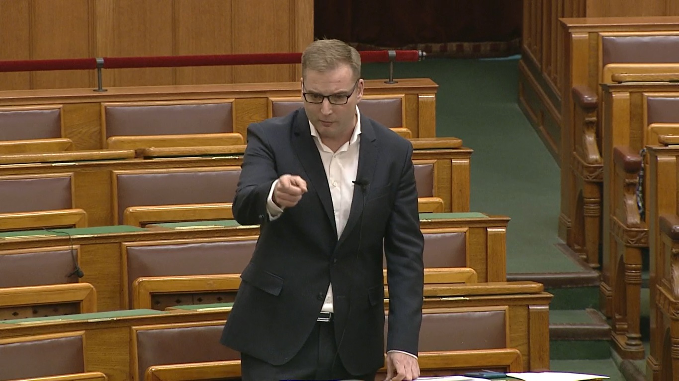 Németh Szilárd Harangozónak: látom, elgurult a gyógyszer