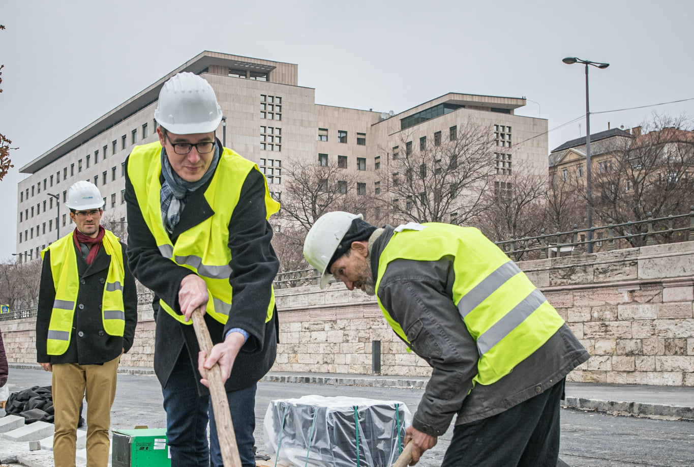A Miniszterelnökség tételesen cáfolta Karácsonyék hisztijét a kivéreztetésről
