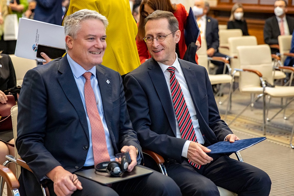 Varga Mihály: Magyarország továbbra is együttműködésre törekszik az OECD-vel