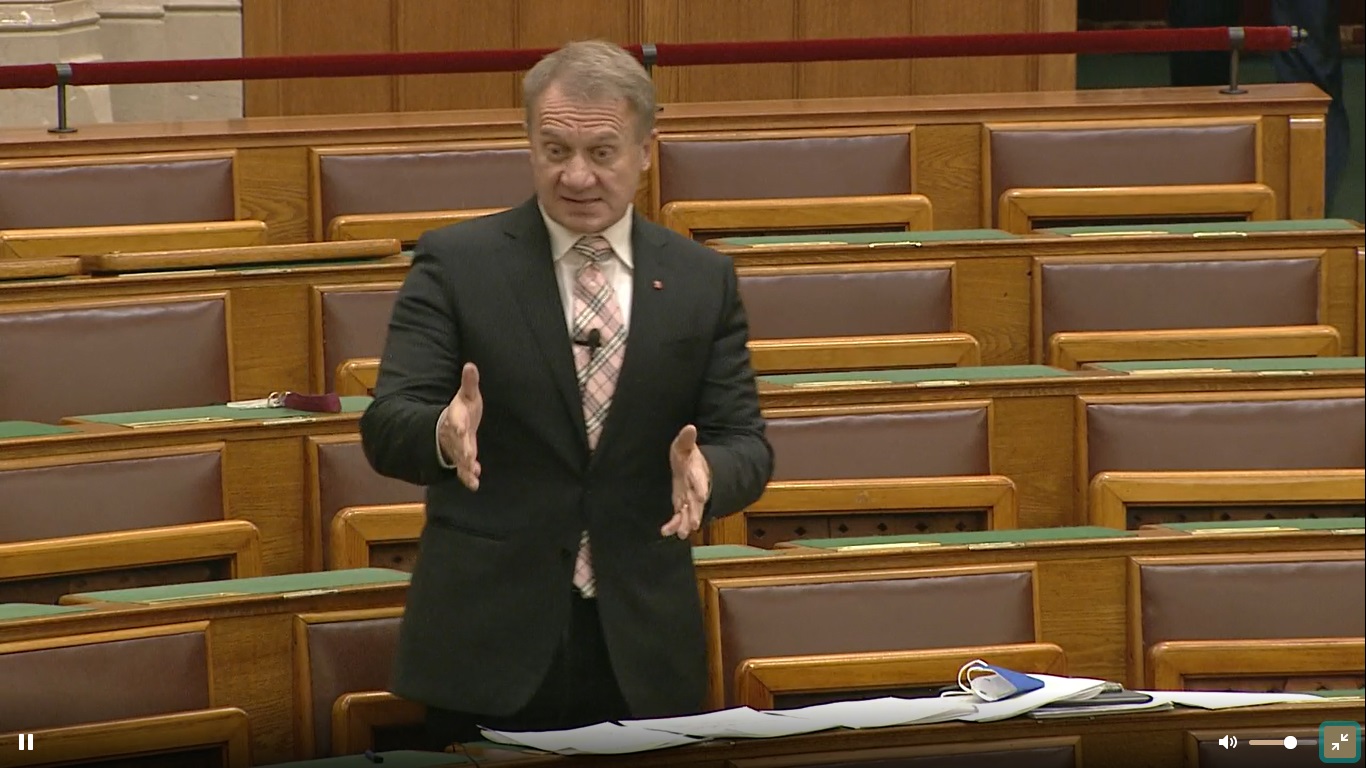 Varju: Önök elbuktak, még tisztességes végjátékra sem lesz lehetőségük