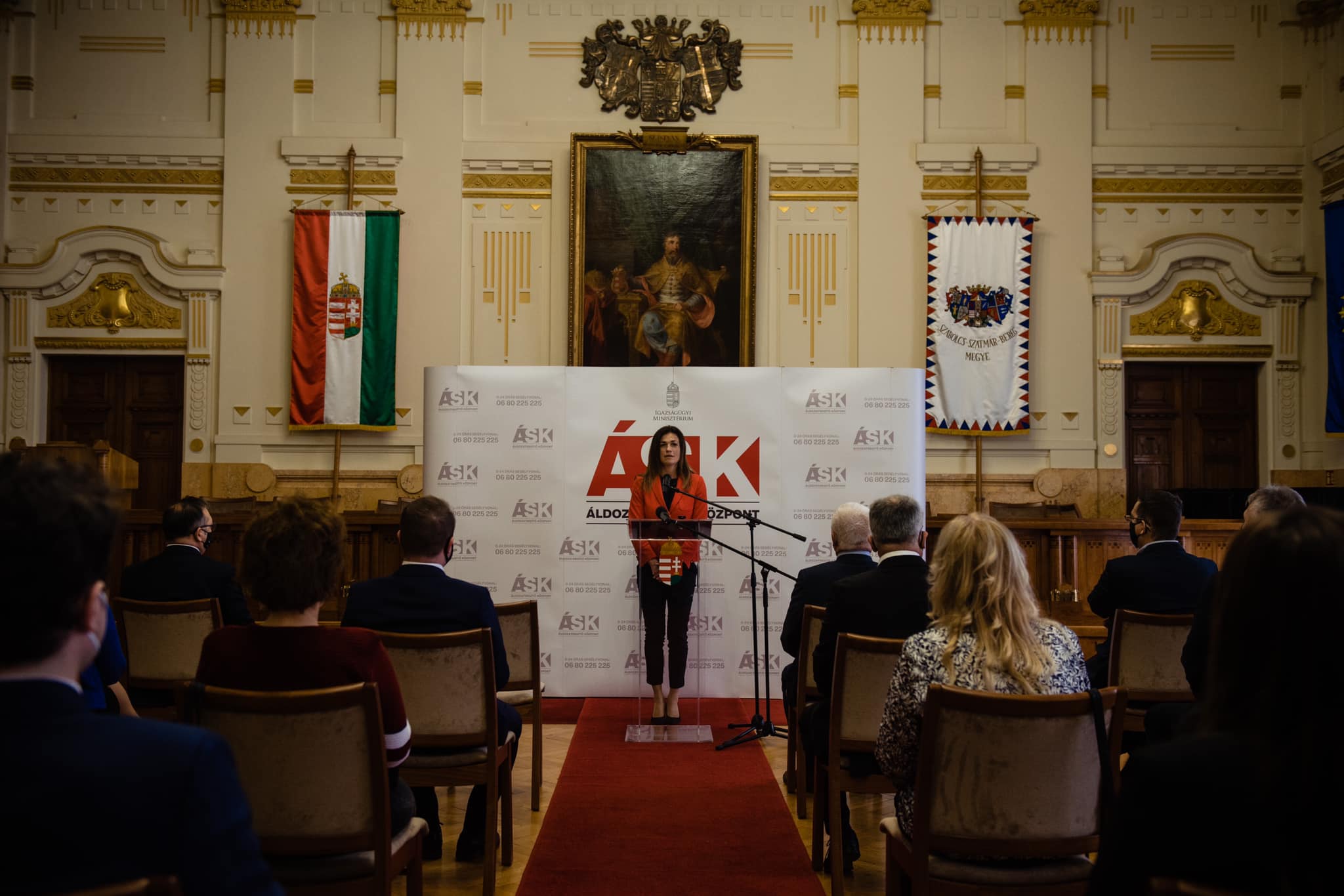 Atadták az ország kilencedik Áldozatsegítő Központját Nyíregyházán