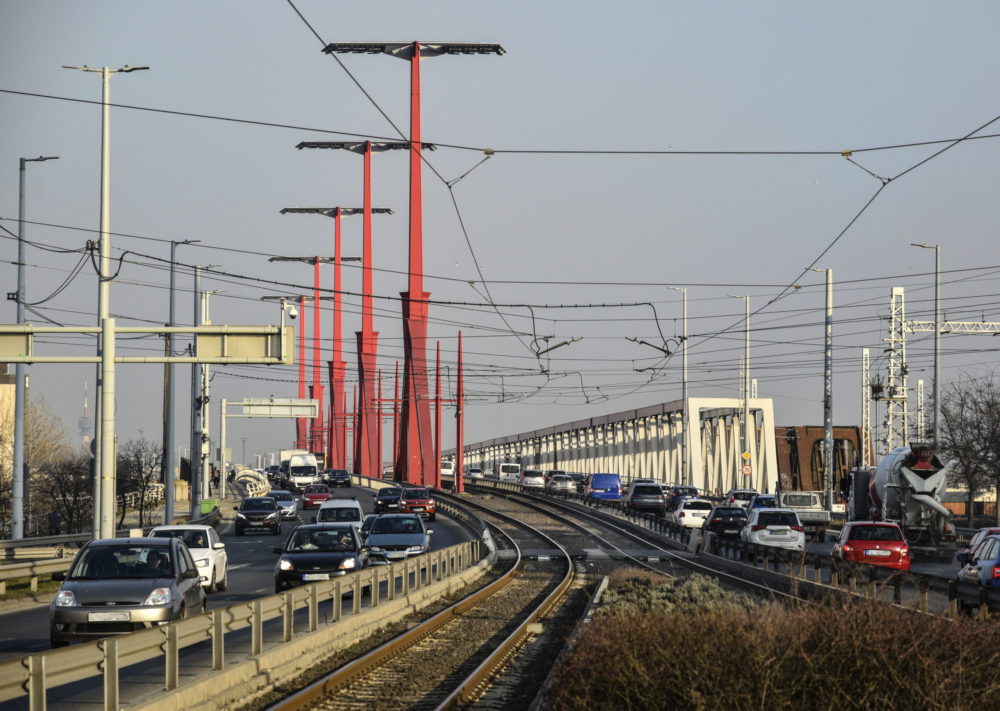 Tizenhét projekthez kér közlekedésfejlesztési támogatást Magyarország