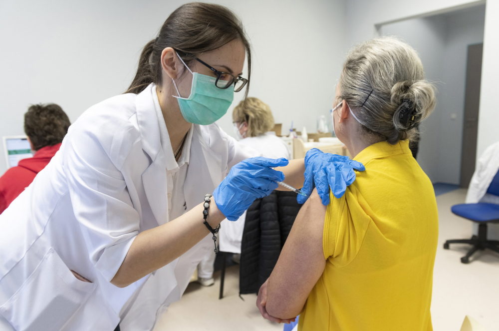 Időpontfoglalással az ünnepek alatt is felvehető az oltás