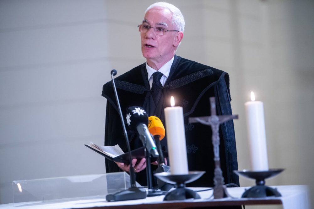 A karácsony azt üzeni, hogy ott van bennünk isten szeretete