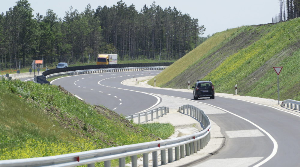 Az M85-ös gyorsforgalmi út újabb szakaszát adták át