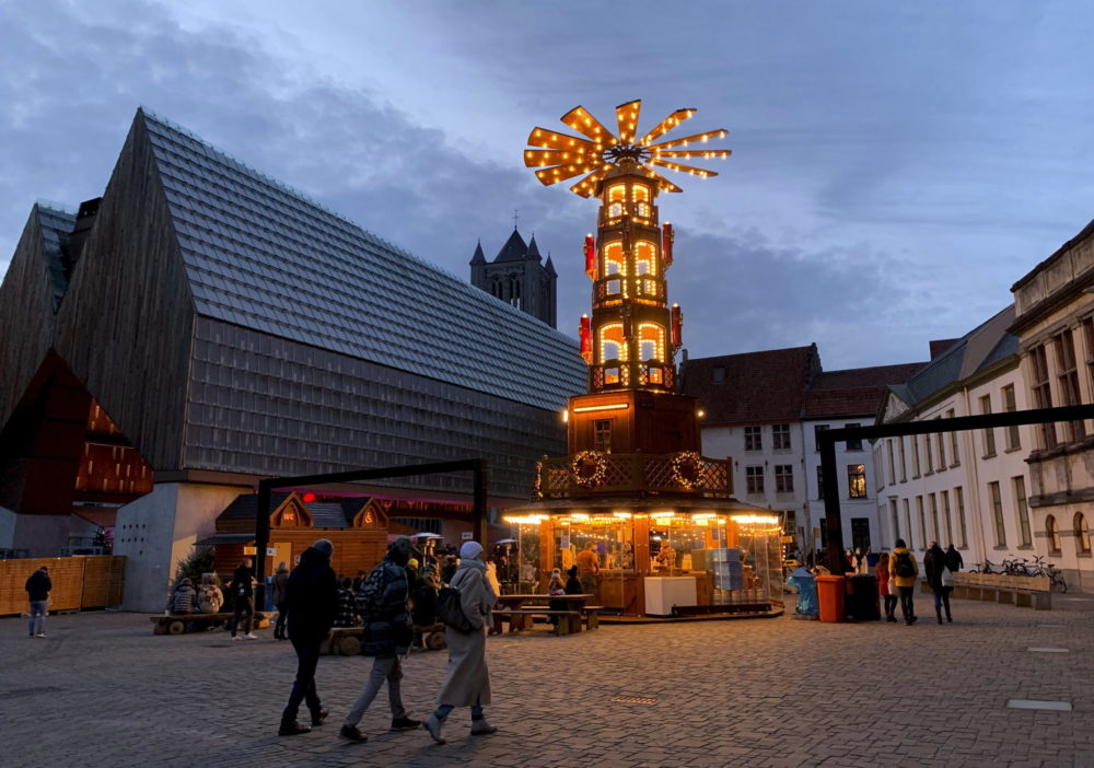 A belga kormányfő nyitott a kötelező oltásra