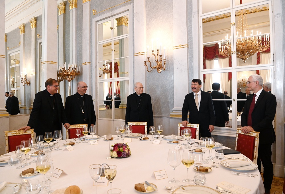 Áder János: az egyházak jelenléte a járvány idején is eleven maradt