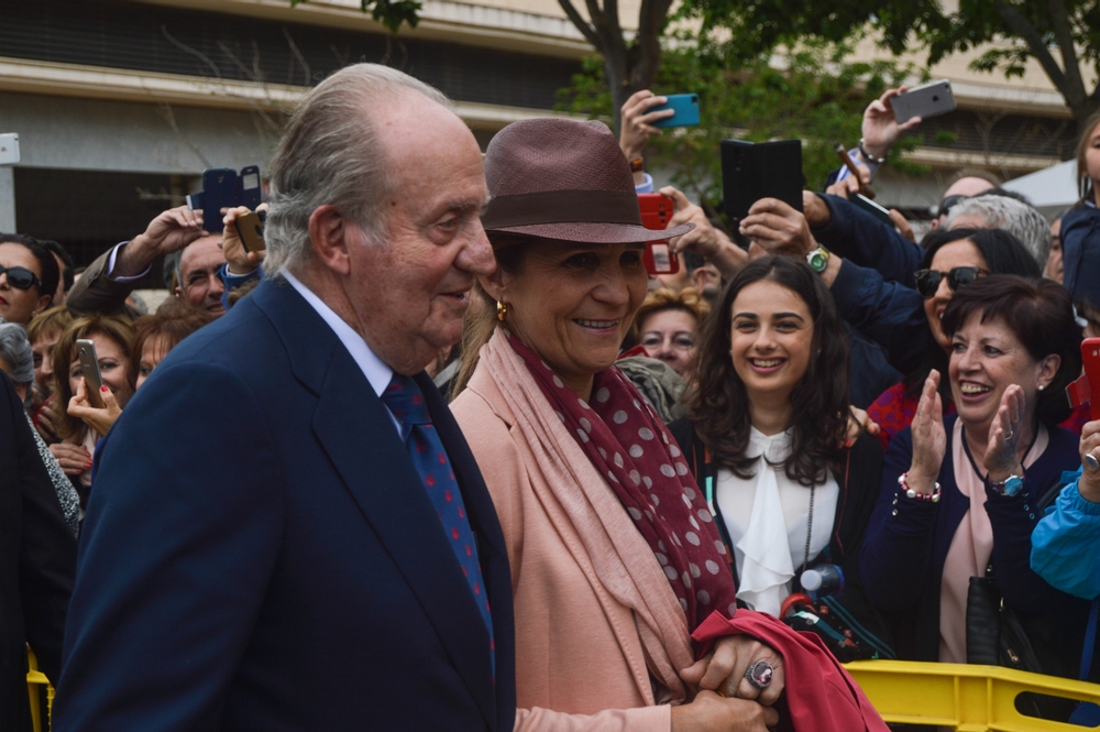 Háromszáz éves szerződésre hivatkozva kér jogi mentességet a volt spanyol király