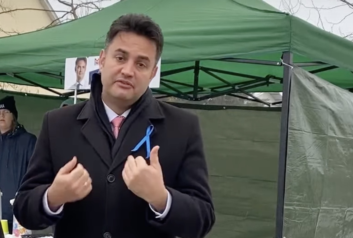 Ellenőrizhetetlen pénzfolyosóként funkcionálhat Márki-Zay mozgalma