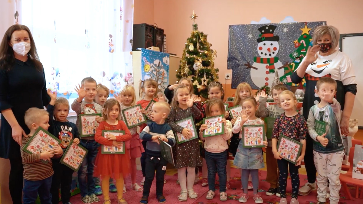 Karácsonyi ajándékkal buzdít magyar iskolaválasztásra a Rákóczi Szövetség