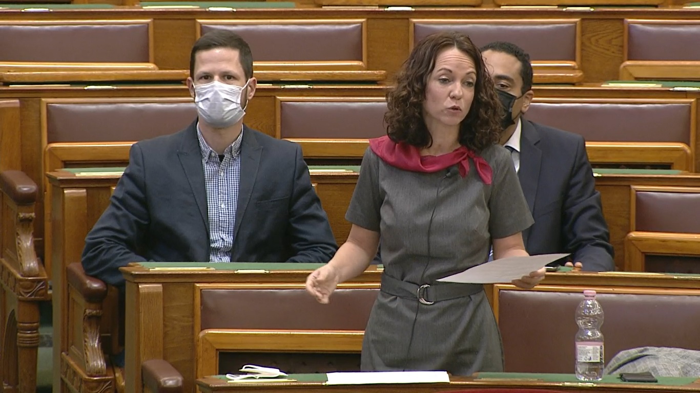 Fidesz: a baloldal az adóemelésekkel egyszer már tönkretette az országot