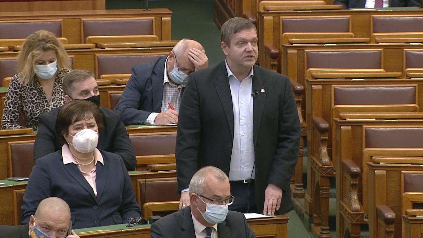 Tóth Bertalan: Orbán Viktor Putyin megbízásából veri szét az EU-t