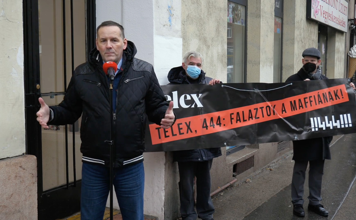Volner János a 444-et és a Telexet szembesítette