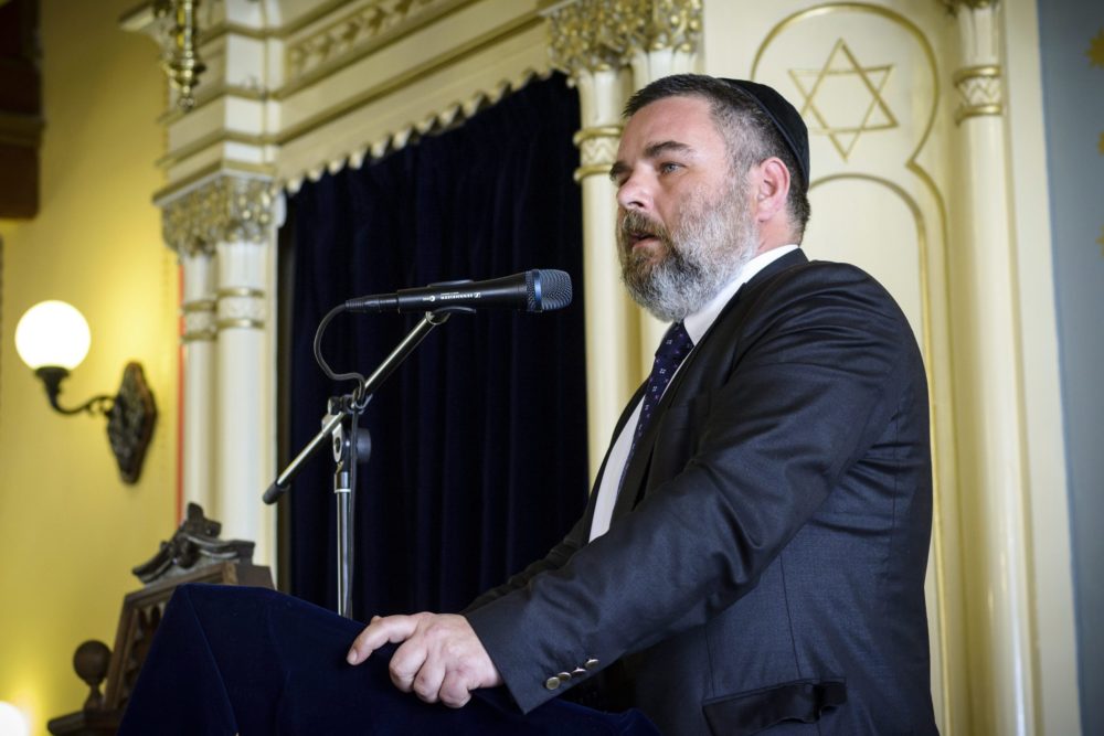 „Ne használja a zsidóságot alantas politikai céljaihoz”