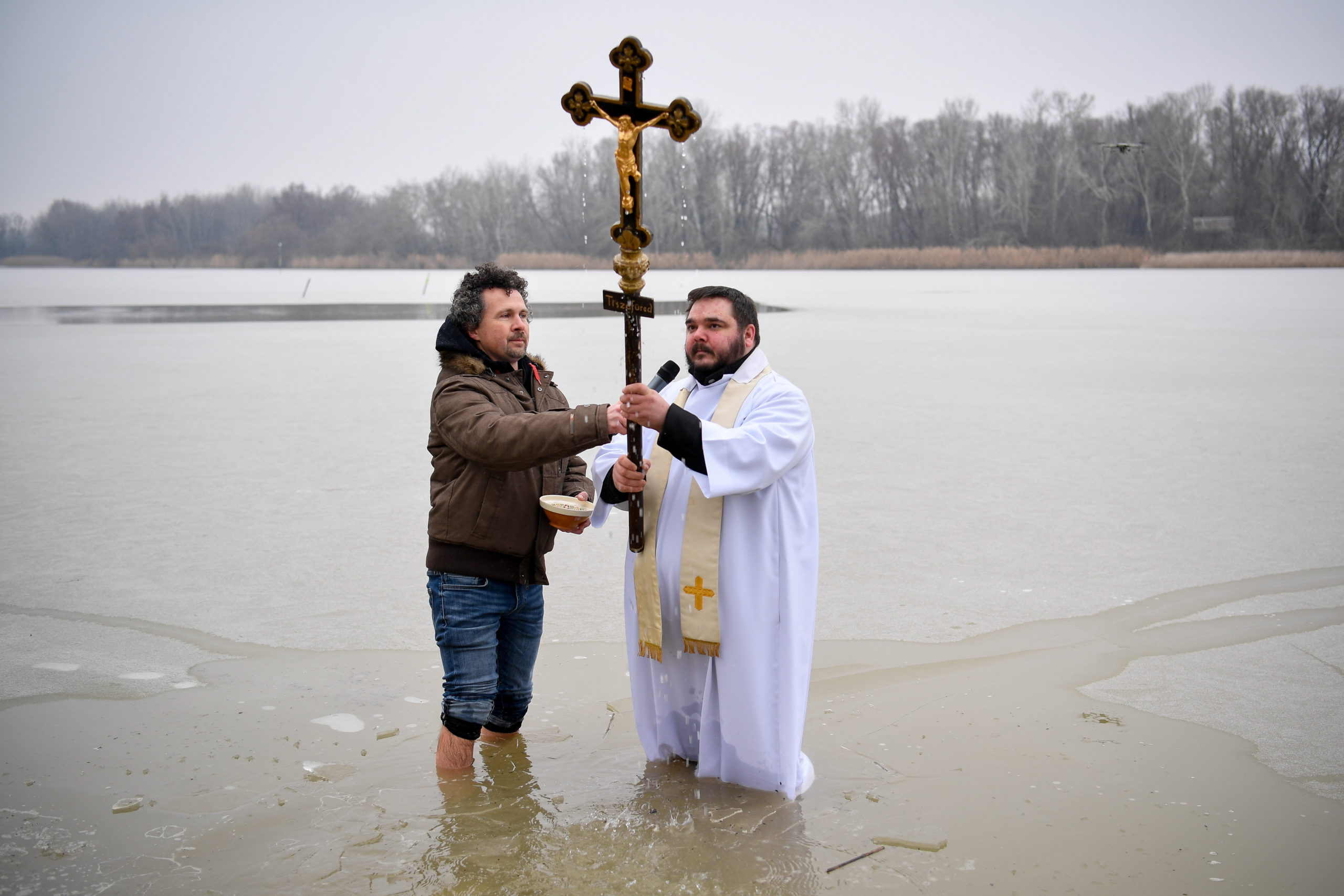 Újévi csobbanás Tiszafüreden