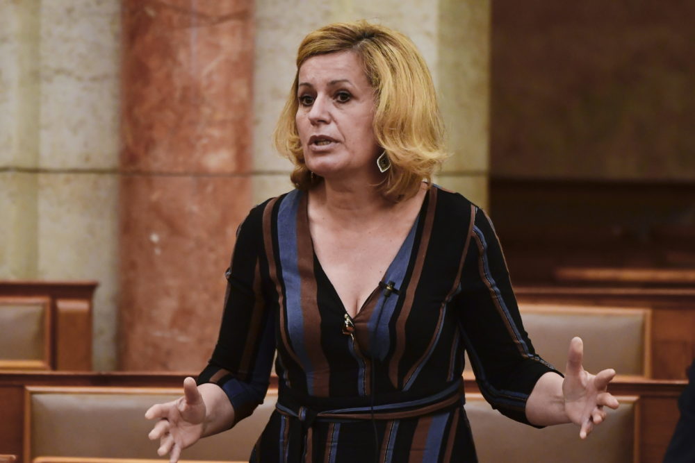 Még nem adta vissza mandátumát az MSZP-ből kilépett Bangóné