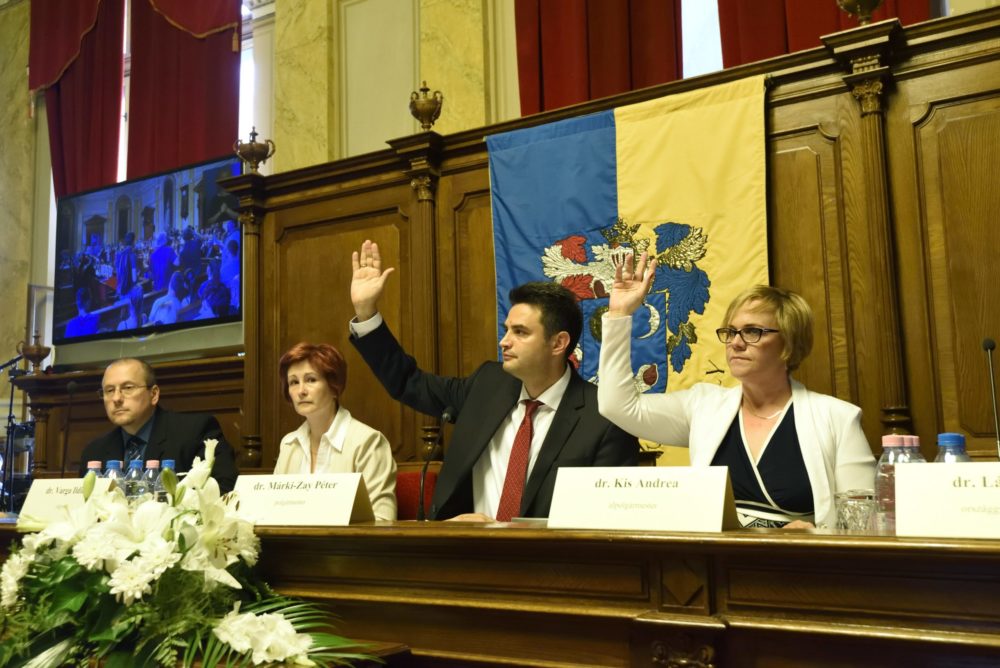 A közétkeztetés miatt alakult ki vita a hódmezővásárhelyi közgyűlésen