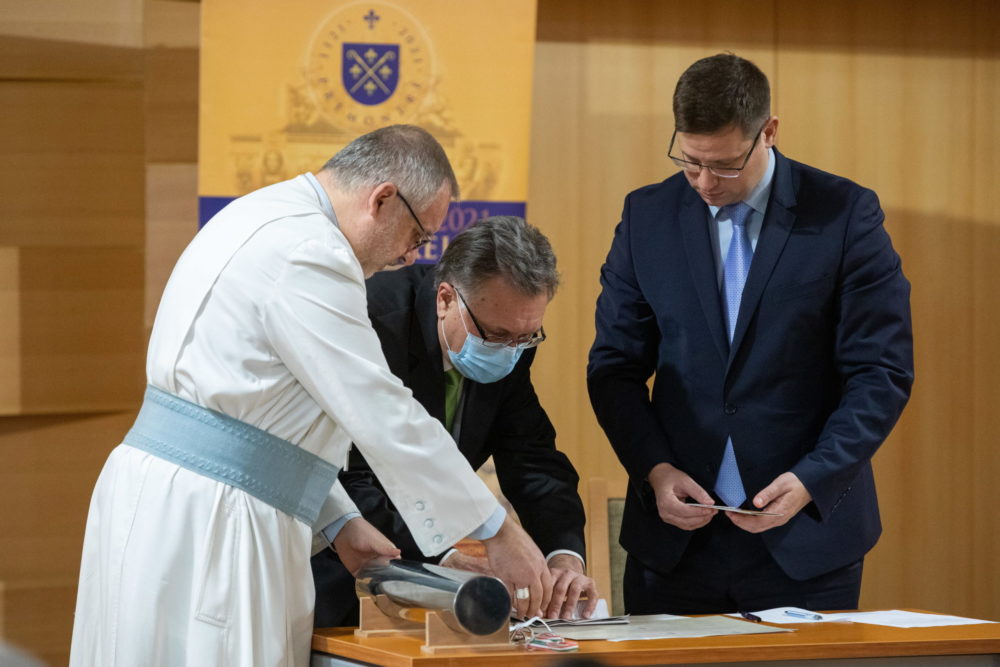 A kormány milliárdokkal támogatja a gödöllői apátság építését