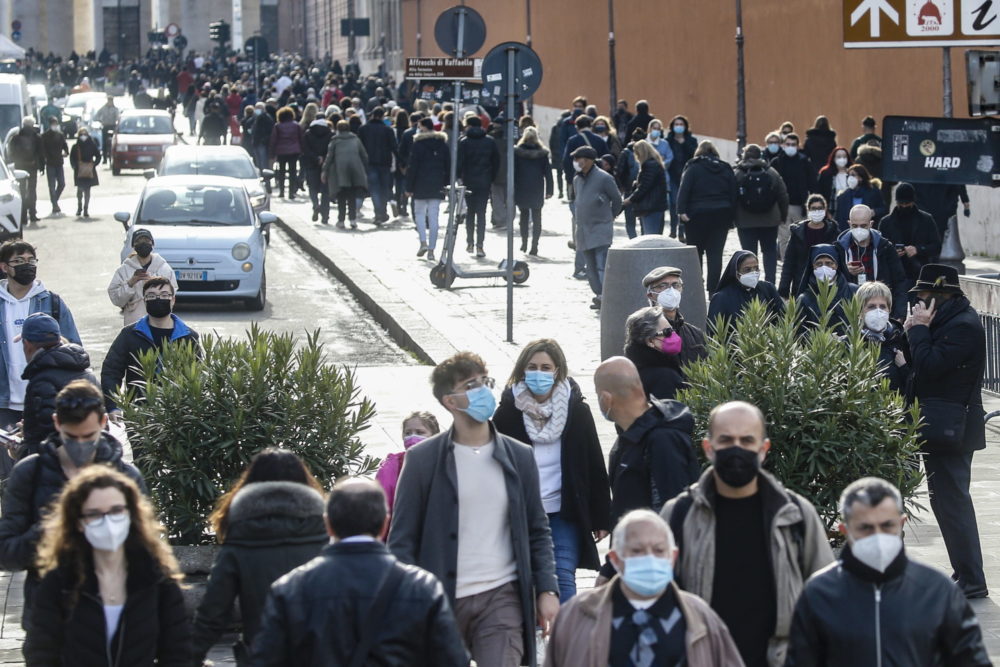 Szigorú intézkedések mellett tartják az olasz elnökválasztást