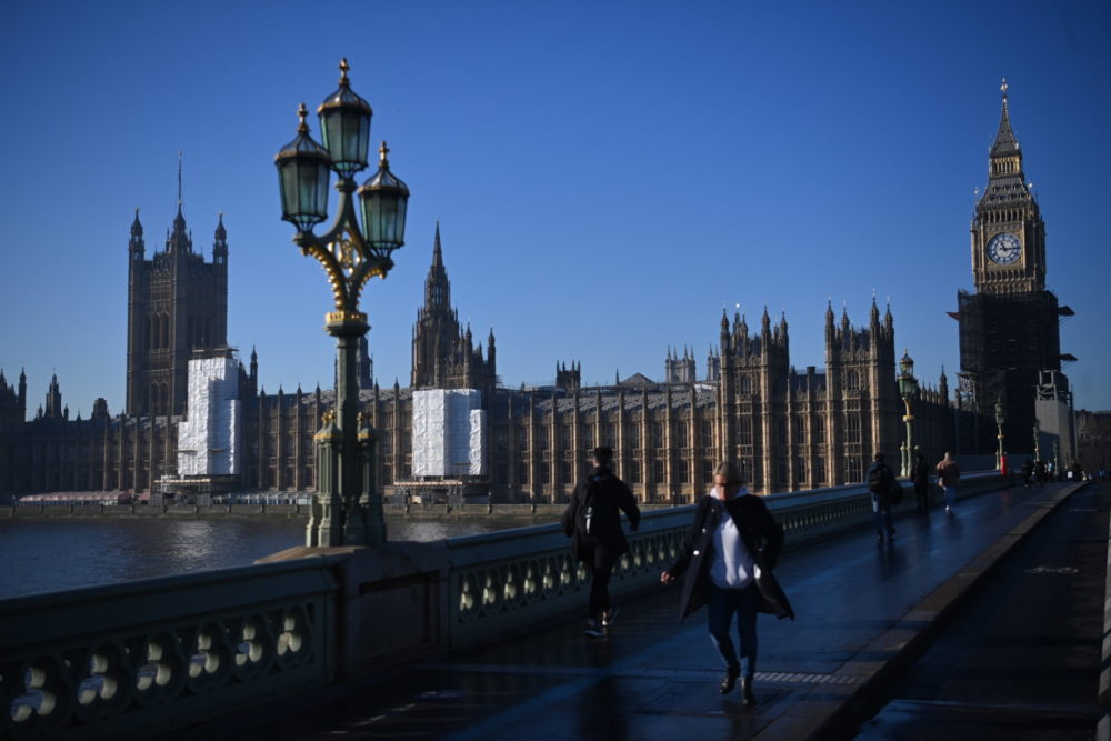 Rekordütemre gyorsult az infláció Nagy-Britanniában