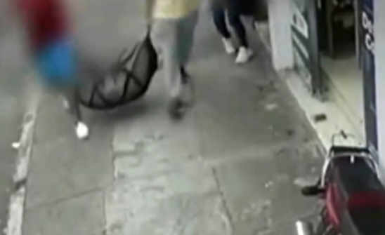 Fényes nappal táskában szállították a holttestet