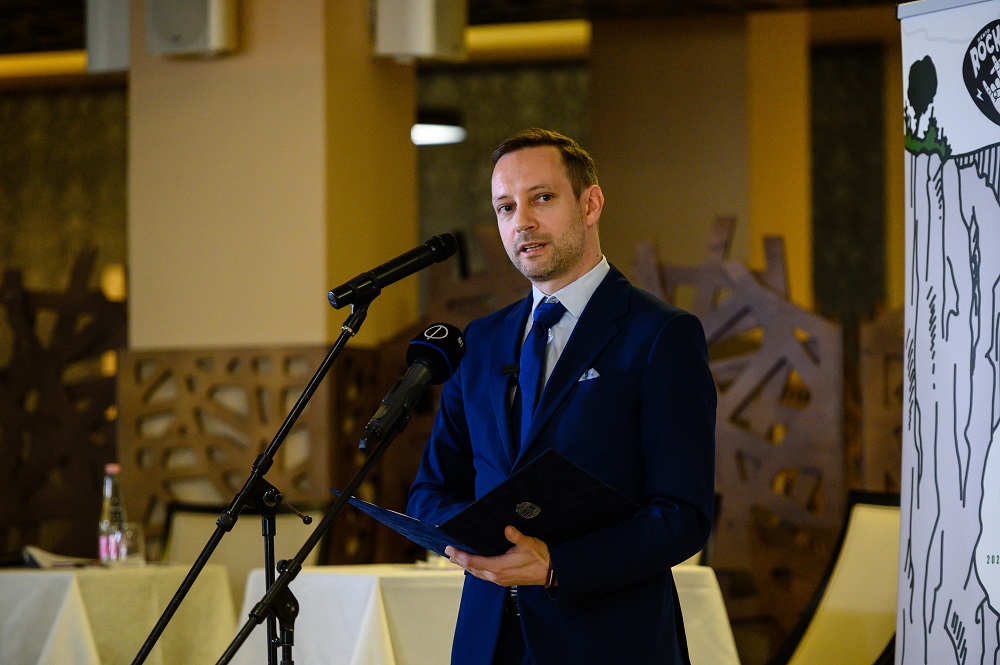 Azbej Tristan: 360 millió keresztényt üldöznek hitük miatt a világon