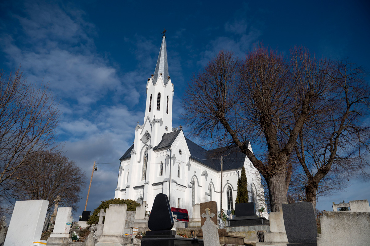 Újabb templom felújítása készült el