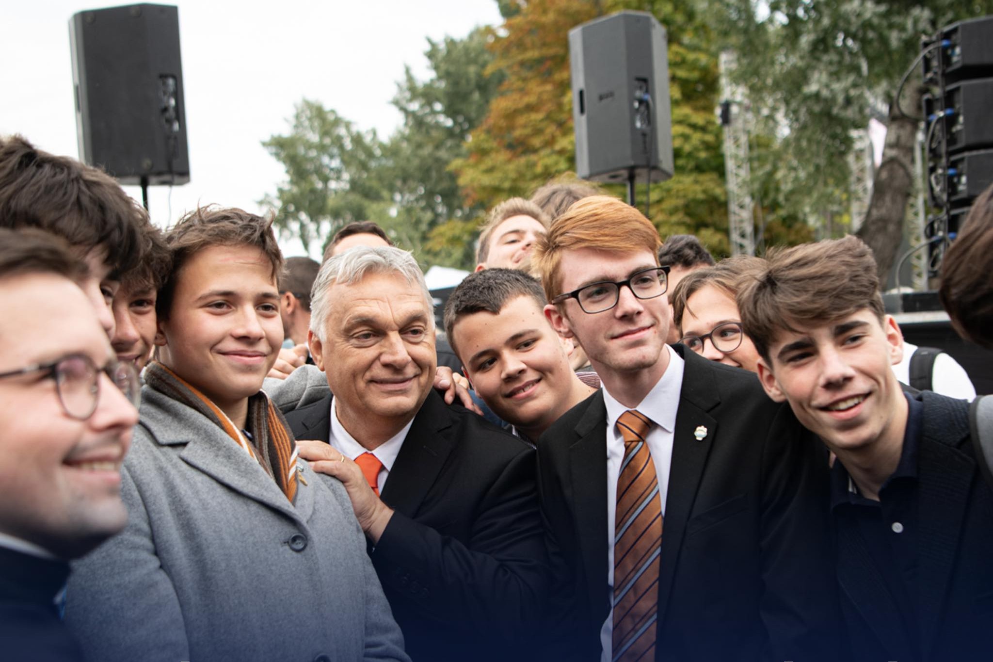 Száznegyven milliárd forint marad a fiataloknál