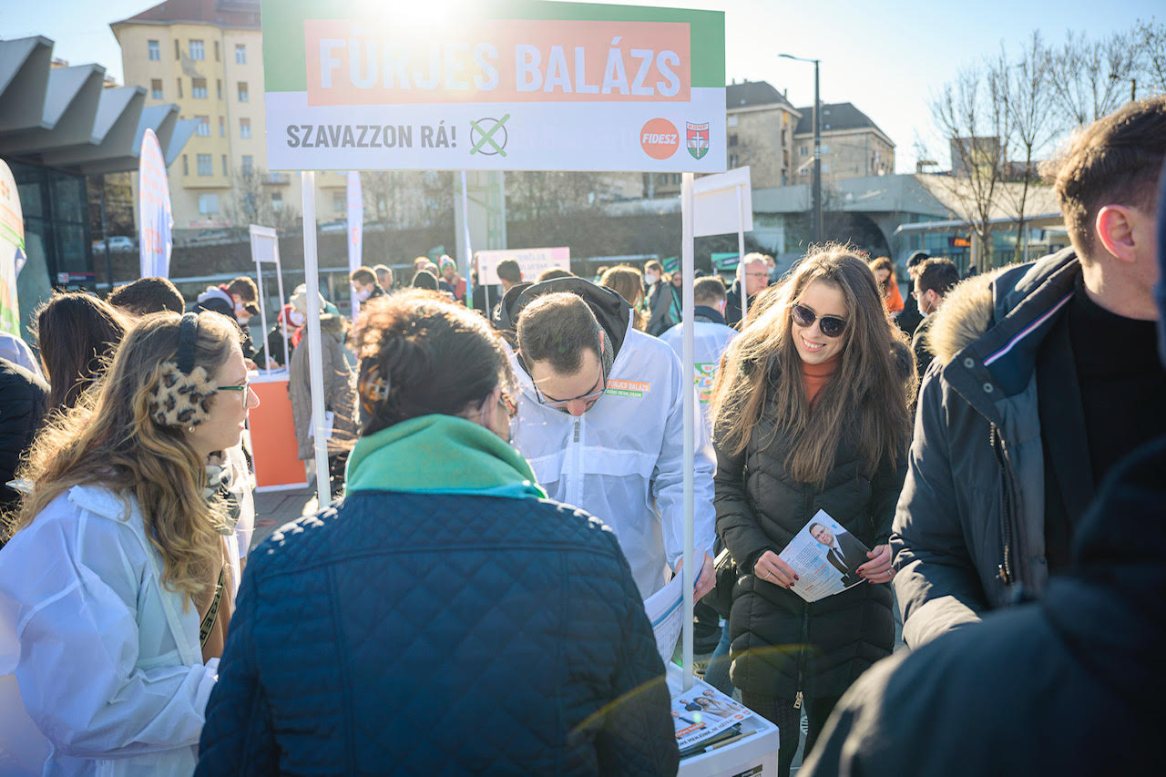 Jelentős előnyt mérnek a kormánypártoknak