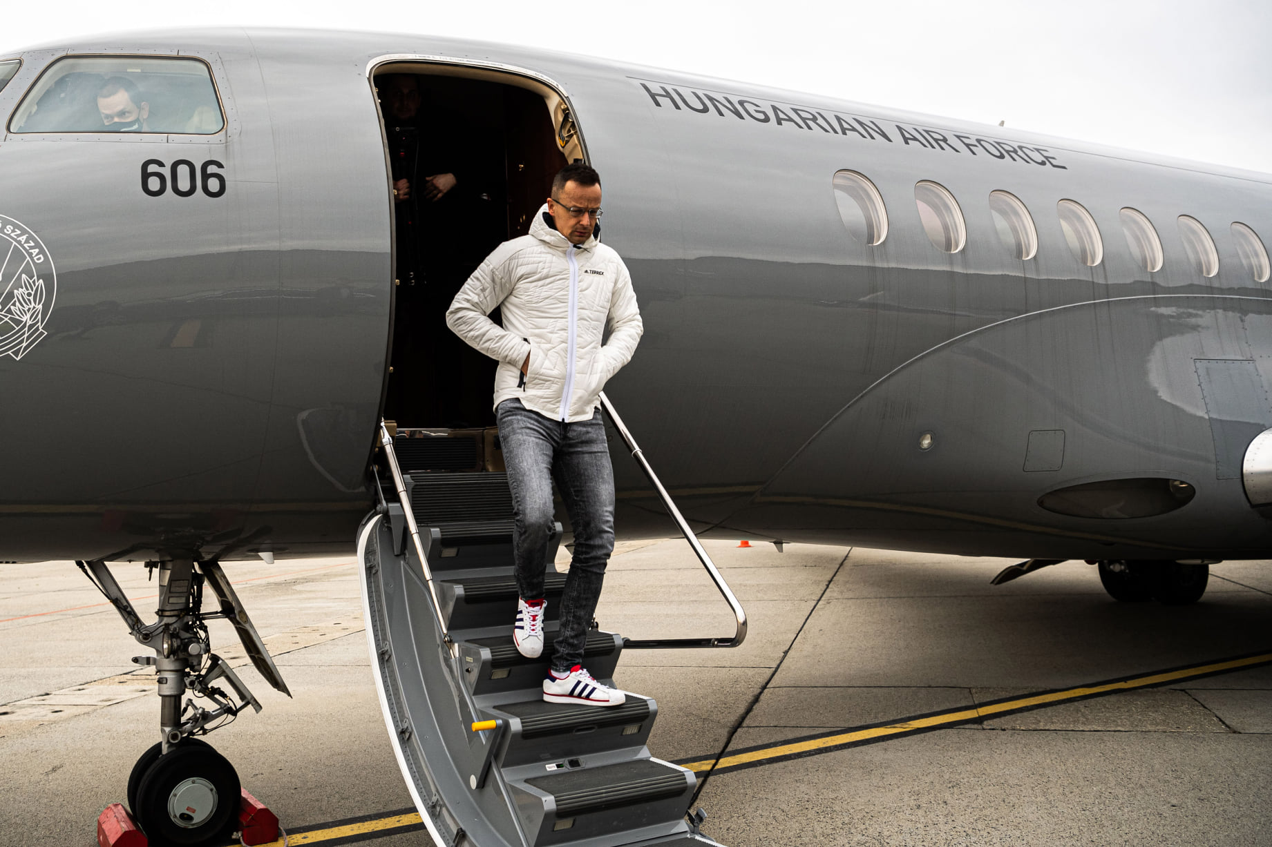 Szijjártó Péter: Magyarország befogadja a bajba jutottakat