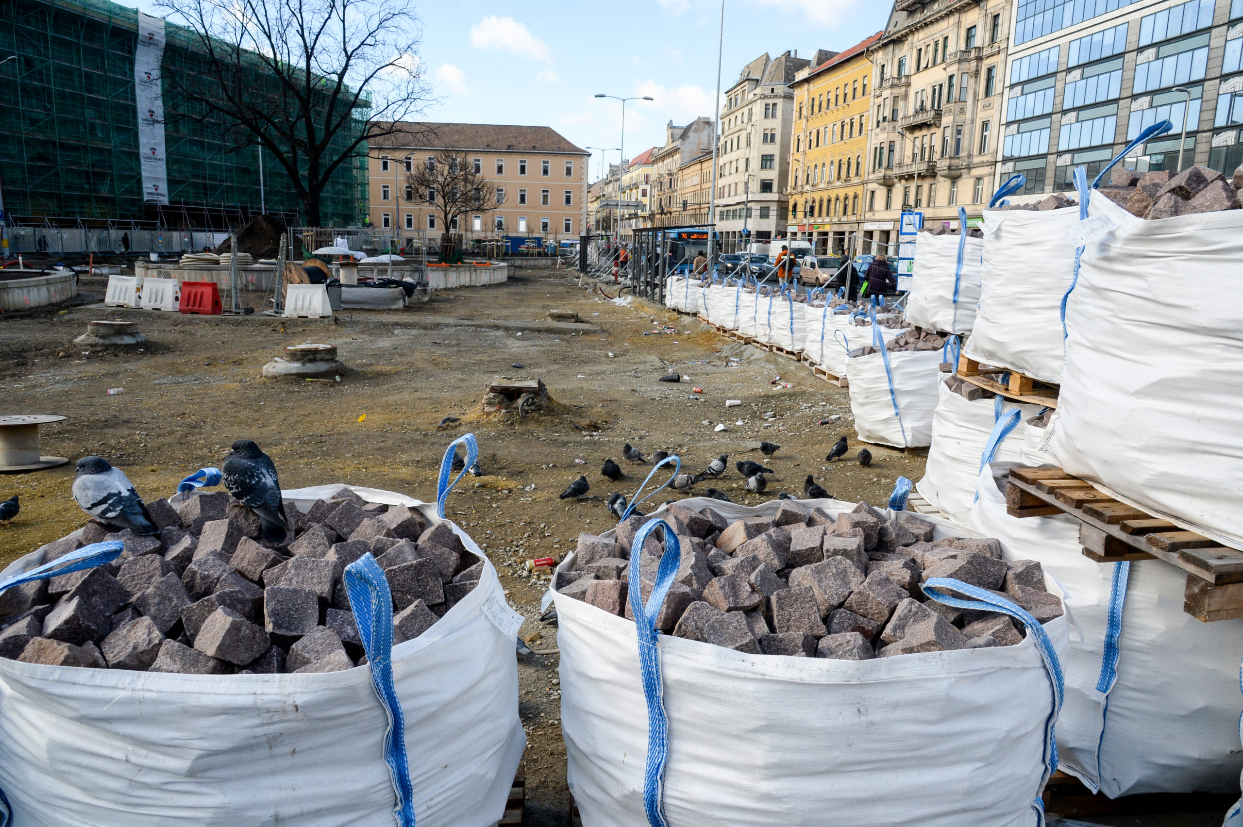 Világvége-hangulat a Blahán: se melós, se gépek
