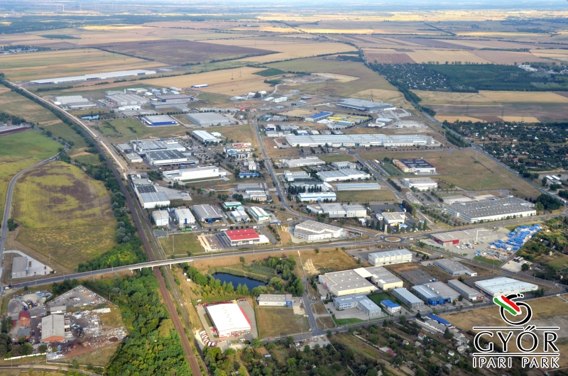 A kormány tízmilliárd forintos támogatásával bővül a győri ipari park