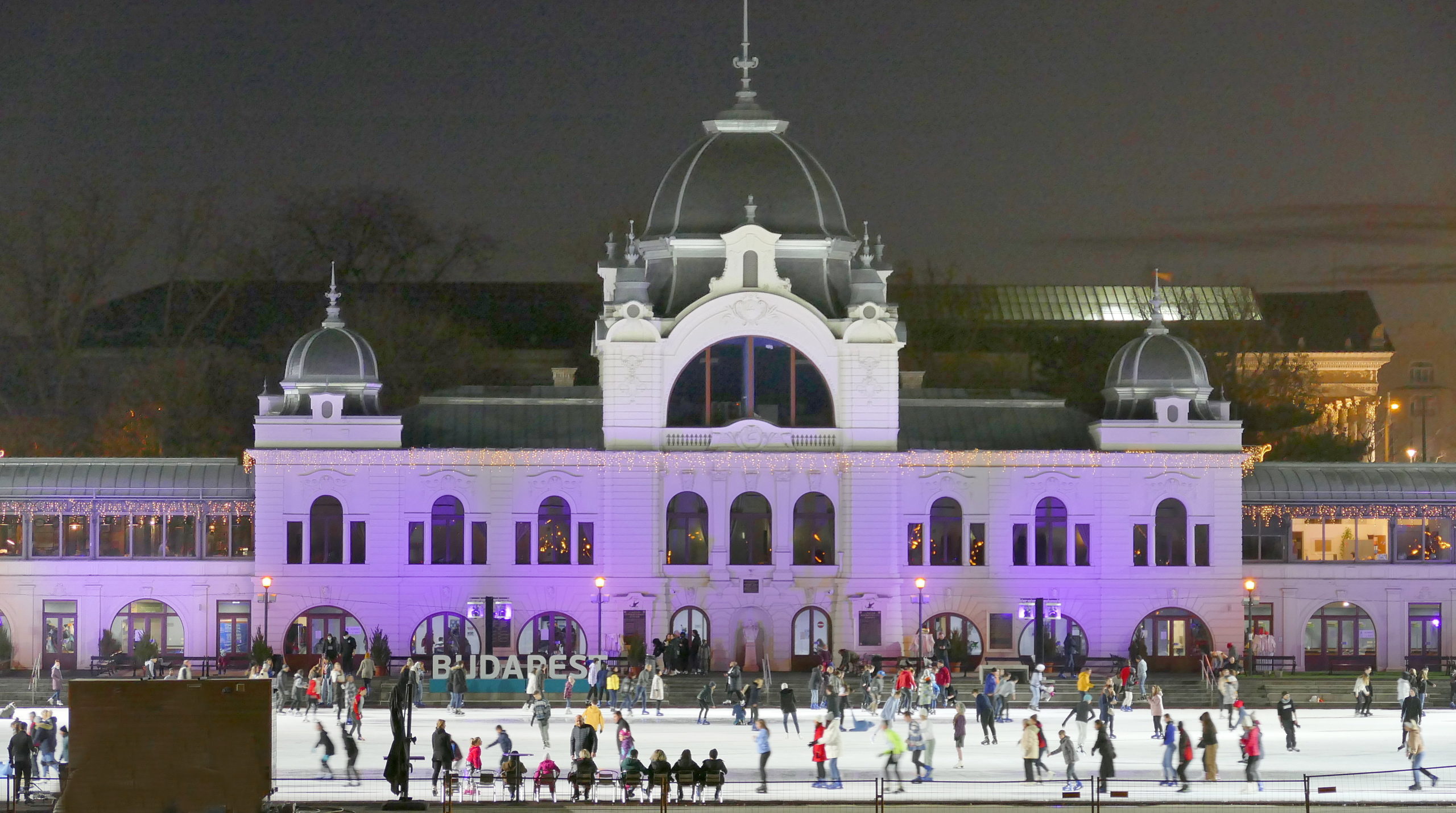 Téli sportok fesztiválja a Városligeti Műjégpályán