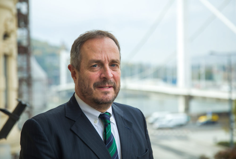 Hölvényi György lesz a libanoni választásokat megfigyelő misszió vezetője