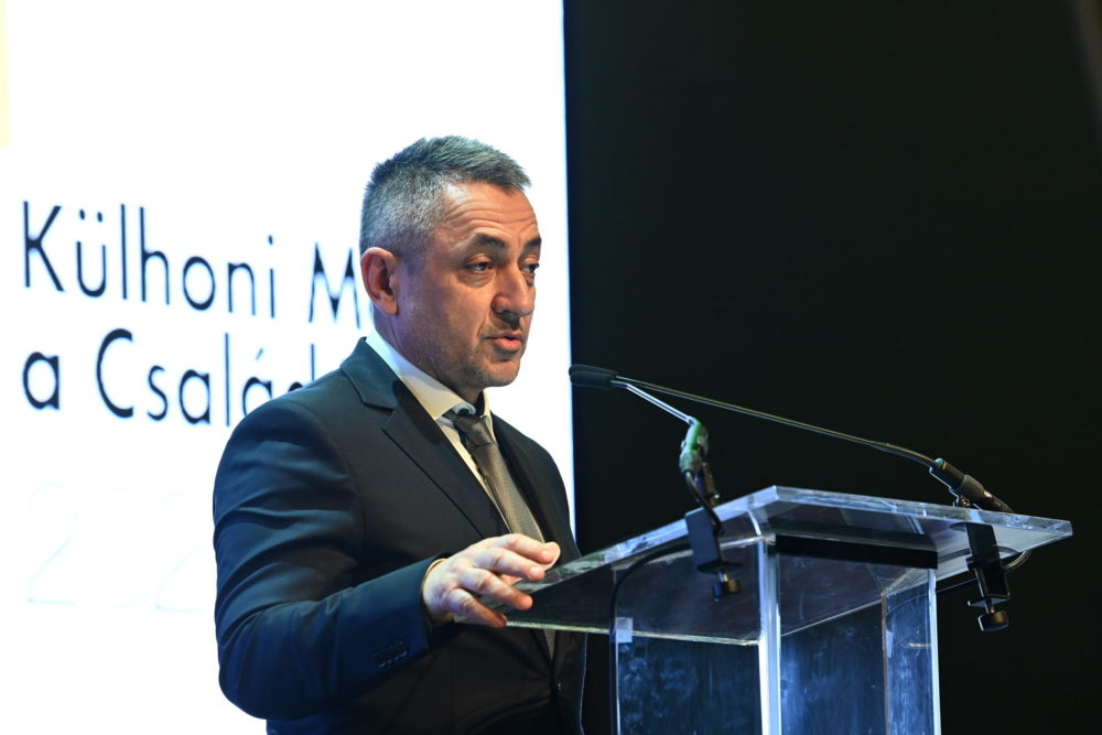 A biztos nemzetpolitika alapja az erős Magyarország