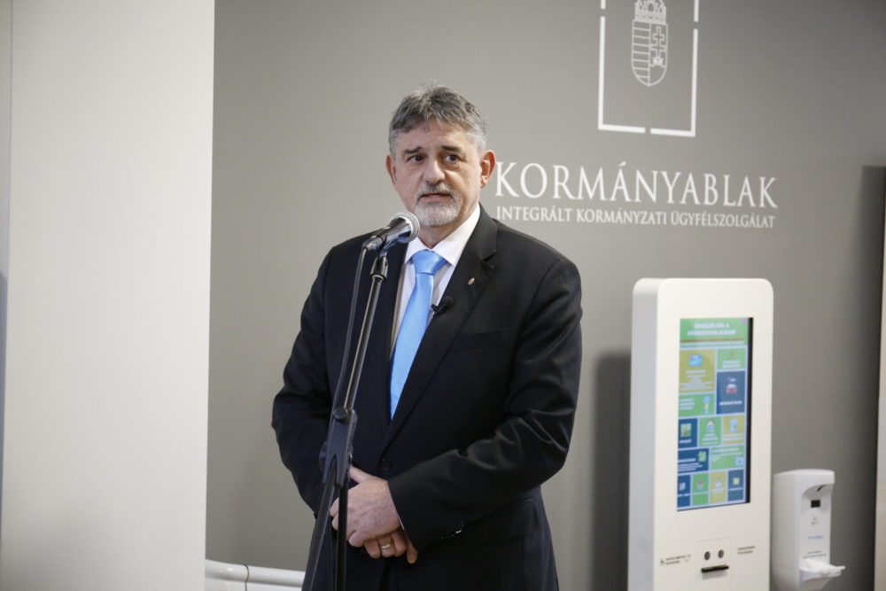 A kormány a lejárt okmányok megújítására buzdítja az érintetteket