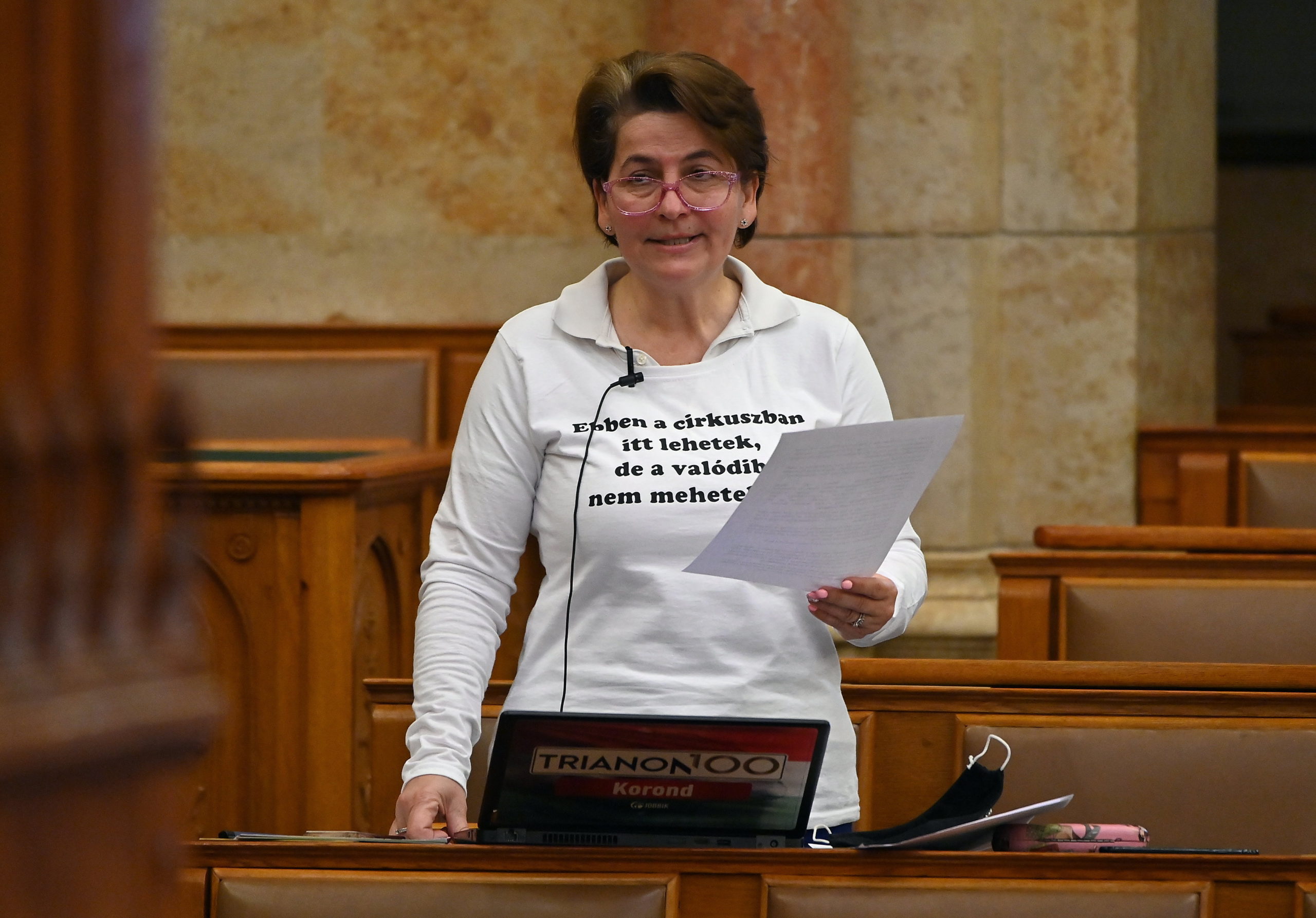 Mégsem indul a választáson a volt jobbikos Varga-Damm Andrea