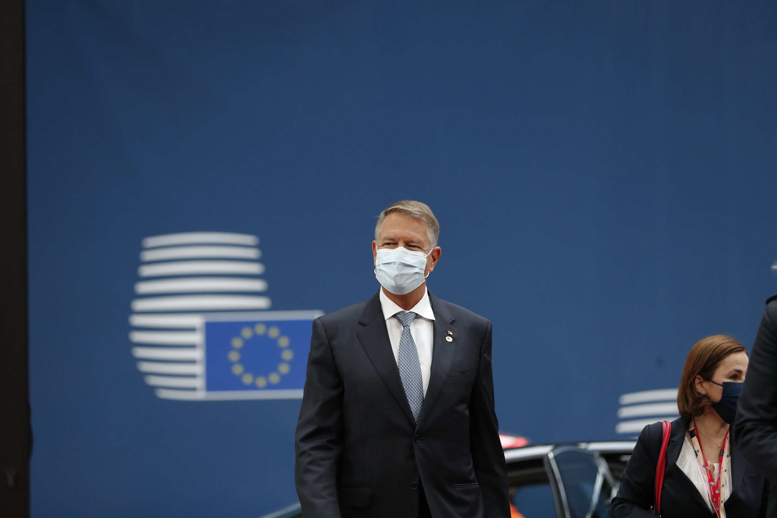 Klaus Iohannis is ki akar maradni az ukrajnai konfliktusból